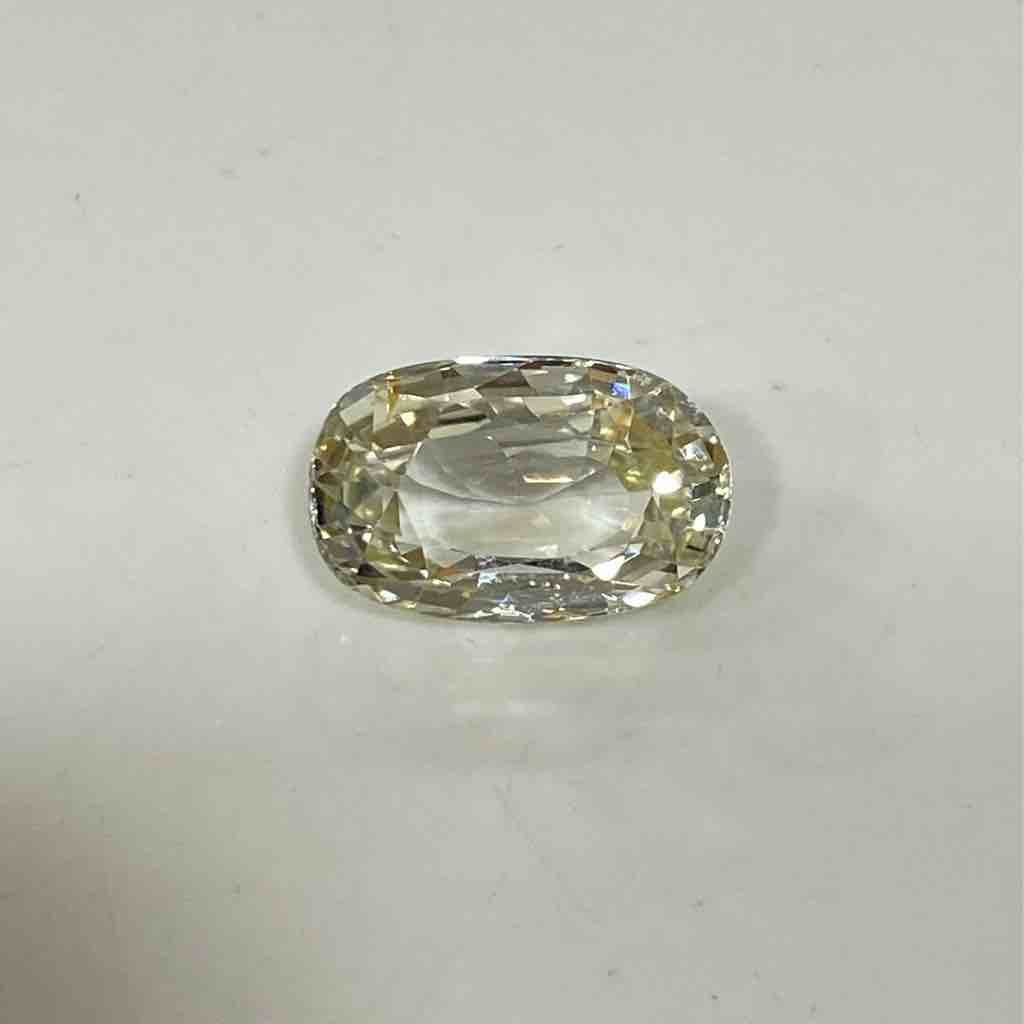 5.28ct oval yellow yellow-sapphire-pukhraj