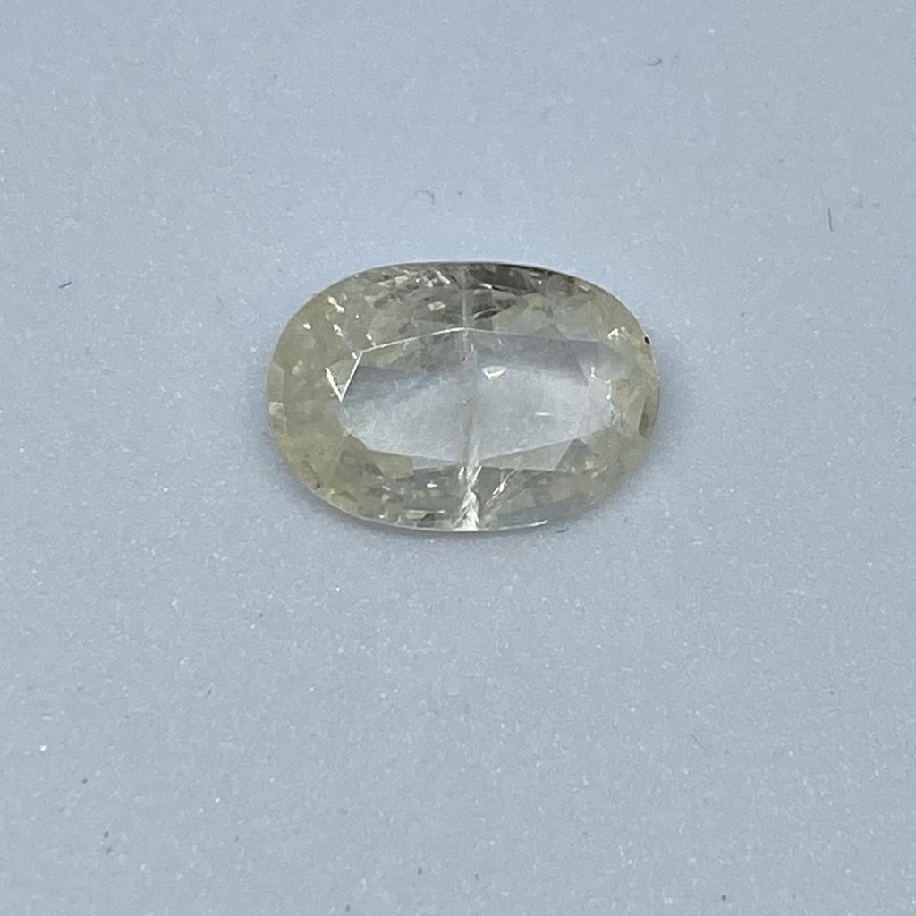 4.00ct oval yellow yellow-sapphire-pukhraj