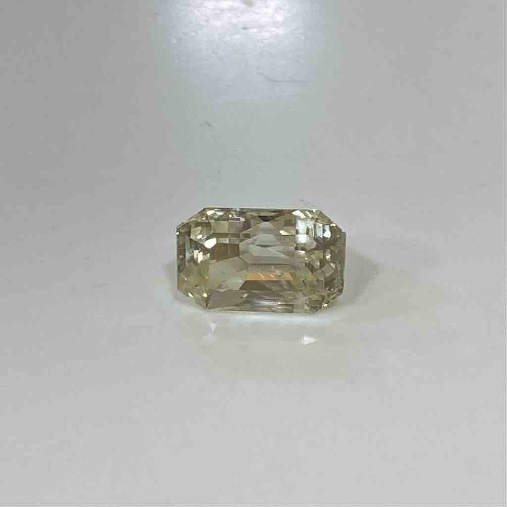 5.20ct emerald yellow yellow-sapphire-pukhraj